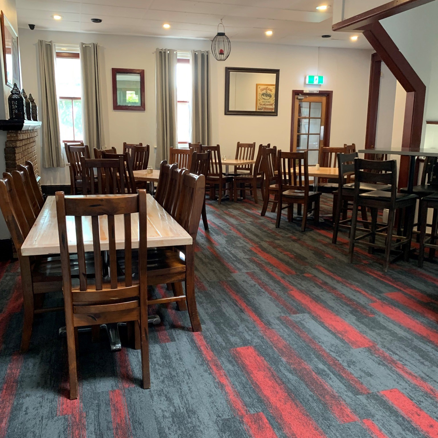 Courthouse Bar & Grill