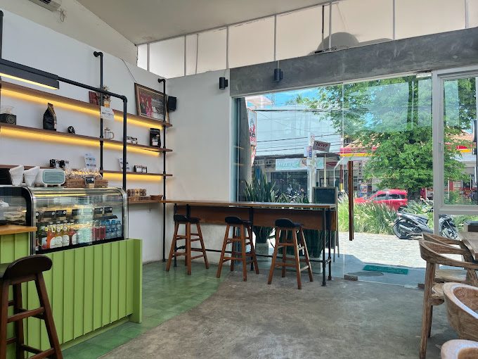 COFFEENOSKY Coffee & Eatery