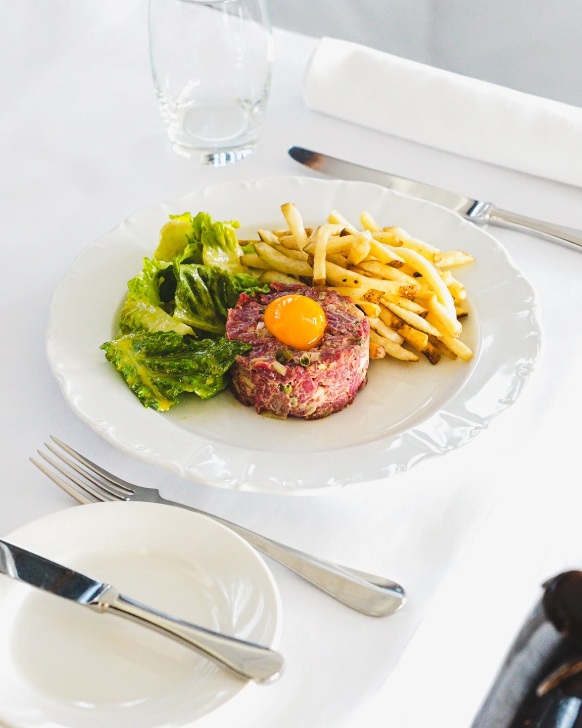 La Belle Vie Bistro