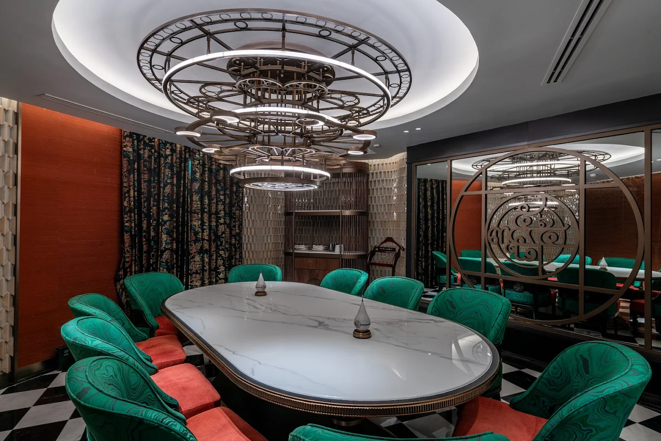 Jim Thompson, A Thai Restaurant