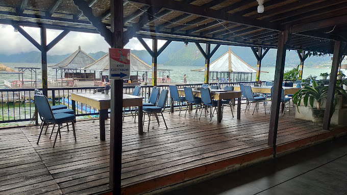 Resto Apung and Bungalow Kedisan RedPartner