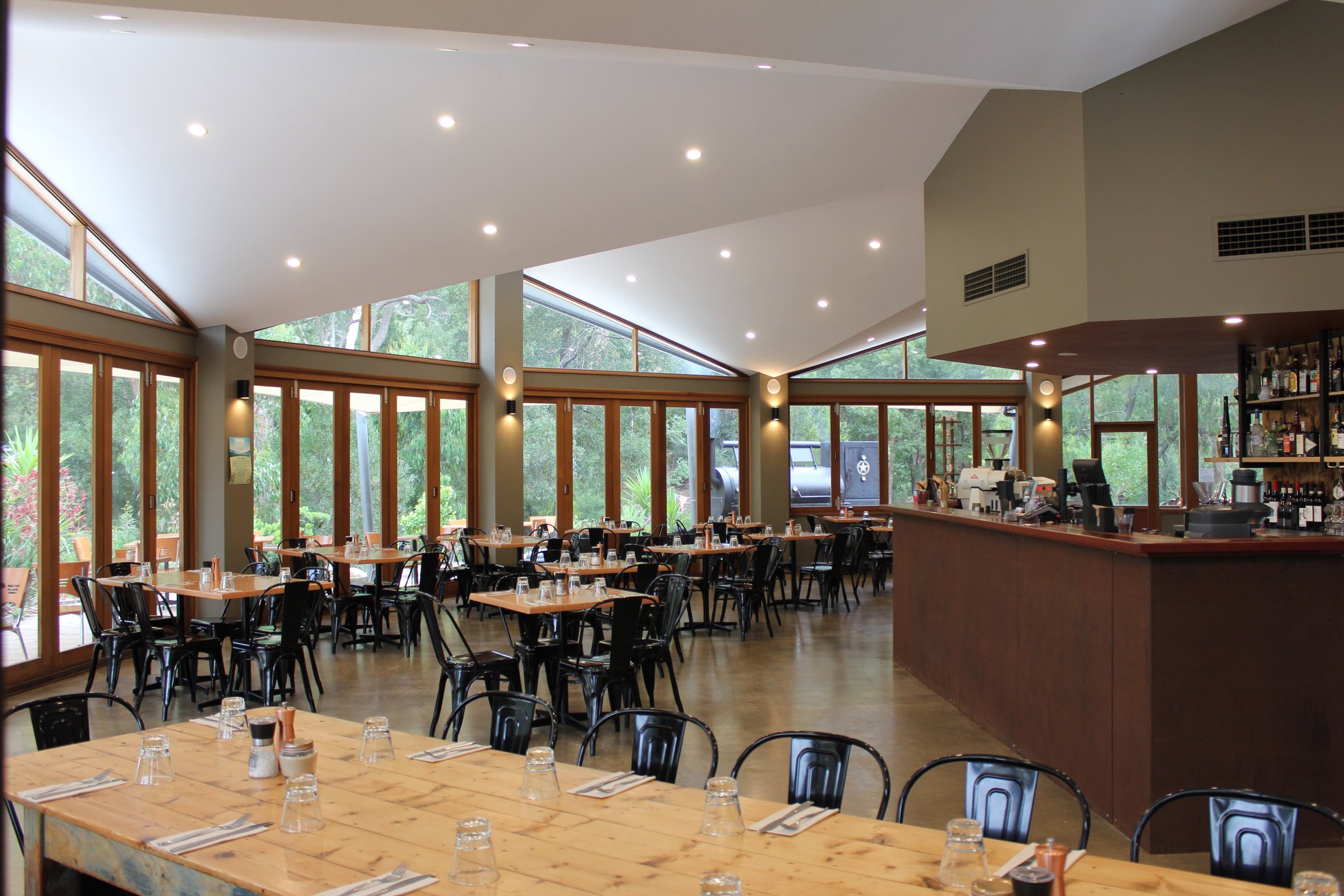 Flame Brothers Restaurant & Bar