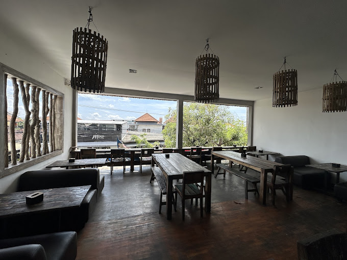 Varuna Warung