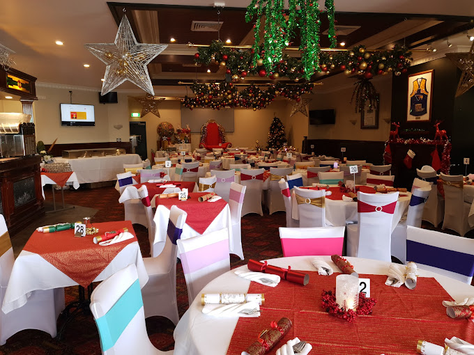 Hank’s Bar and Bistro
