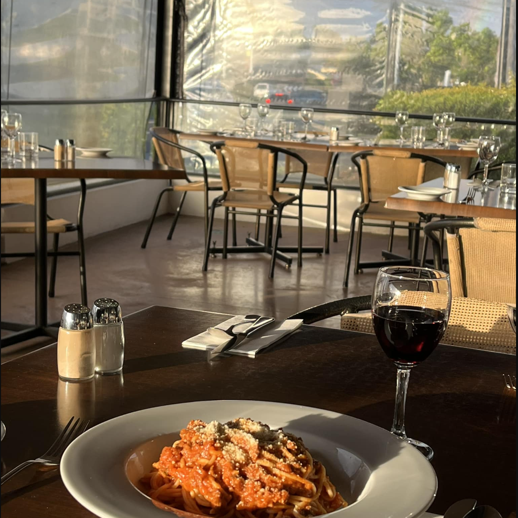 Ginos Trattoria