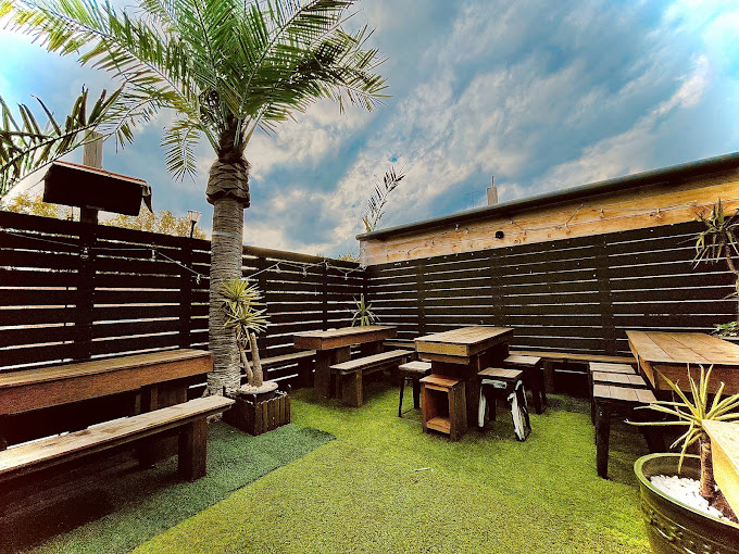 Two Hands Rooftop Bar & Beer Garden Eatery