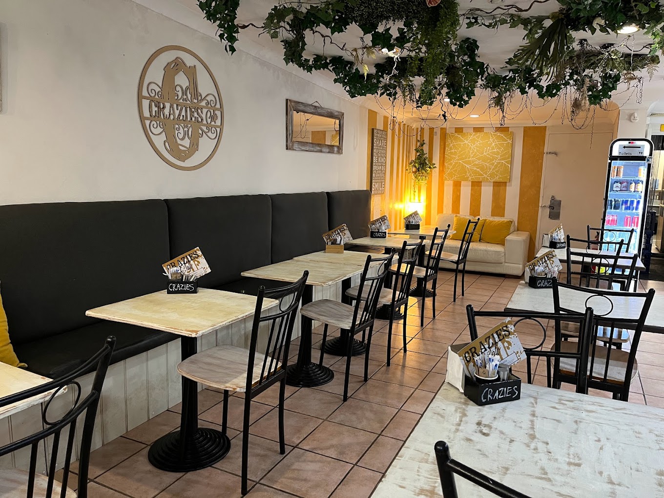 CRAZIES cafe
