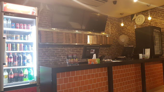 Vinnys pizza pasta ribs - Beenleigh