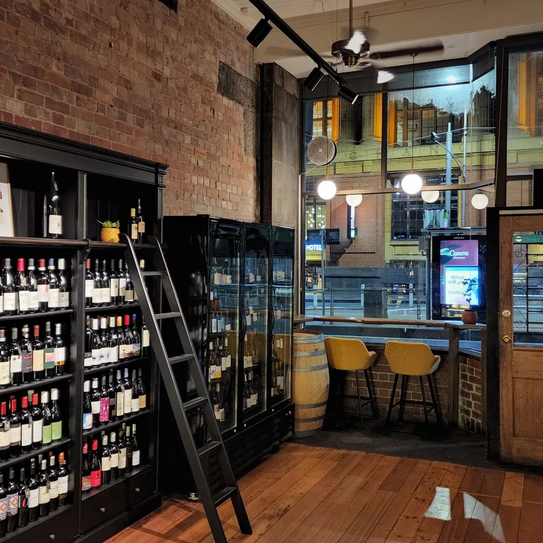 V Wine Salon