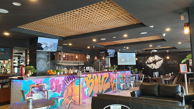 Fat Boyz Small Bar