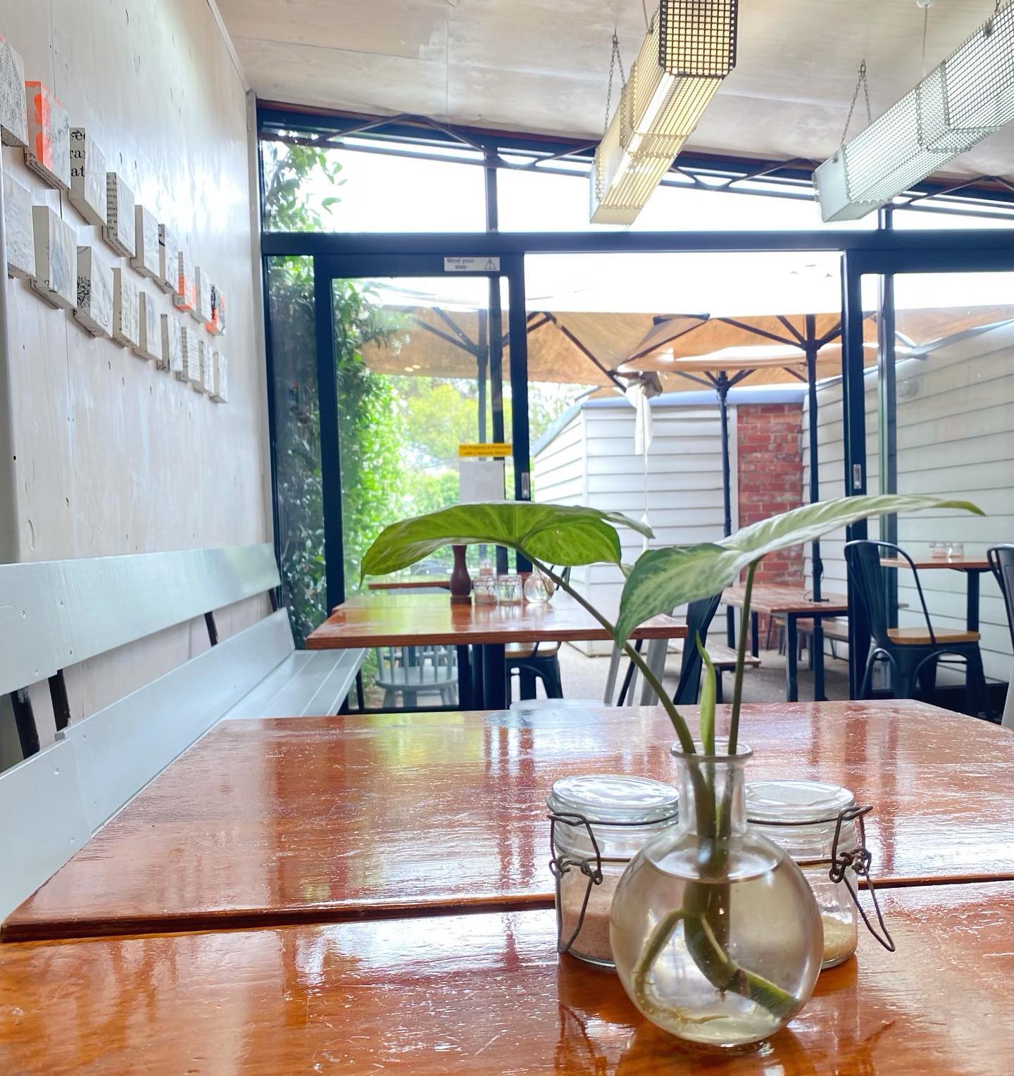 Pomona Cafe