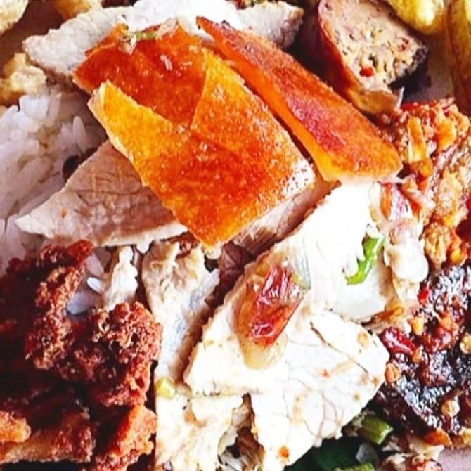 Warung Babi Guling Sari Dewi Bp. Dobil
