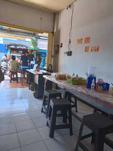 Pak KUMIS, Bakso Urat Tetelan Solo