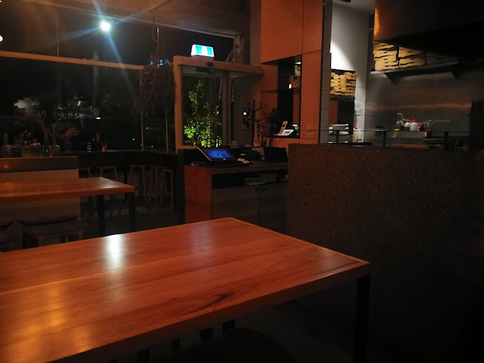 Neighbourhood Pizza