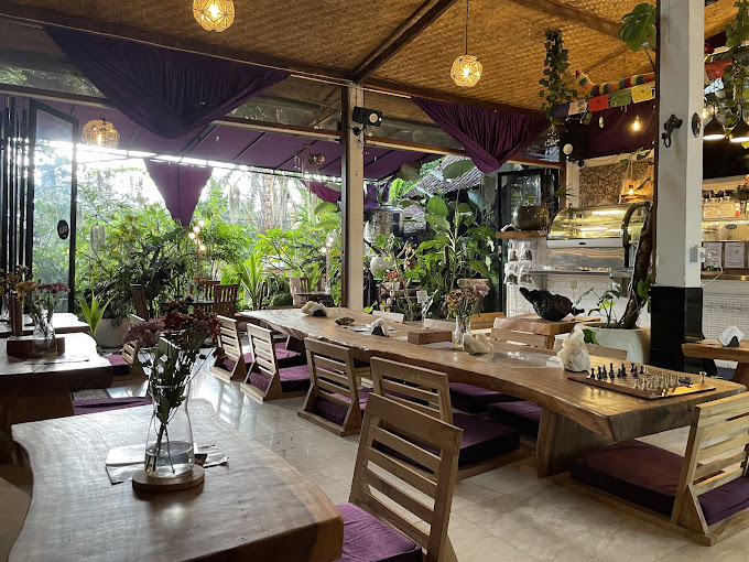 The Raw Temple 🥗 Vegan & Vegetarian Restaurant