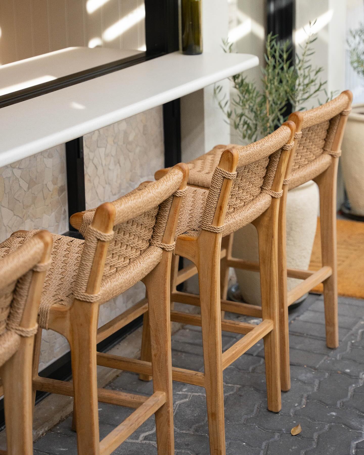 Elliniko Eatery