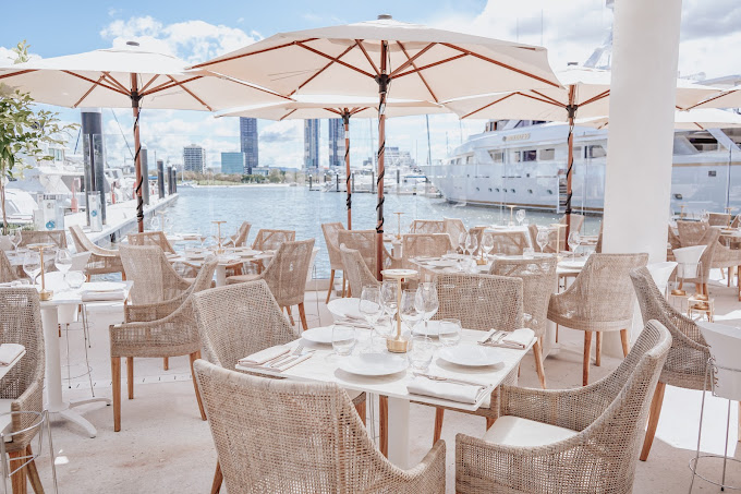 MĀRE Restaurant by La Luna