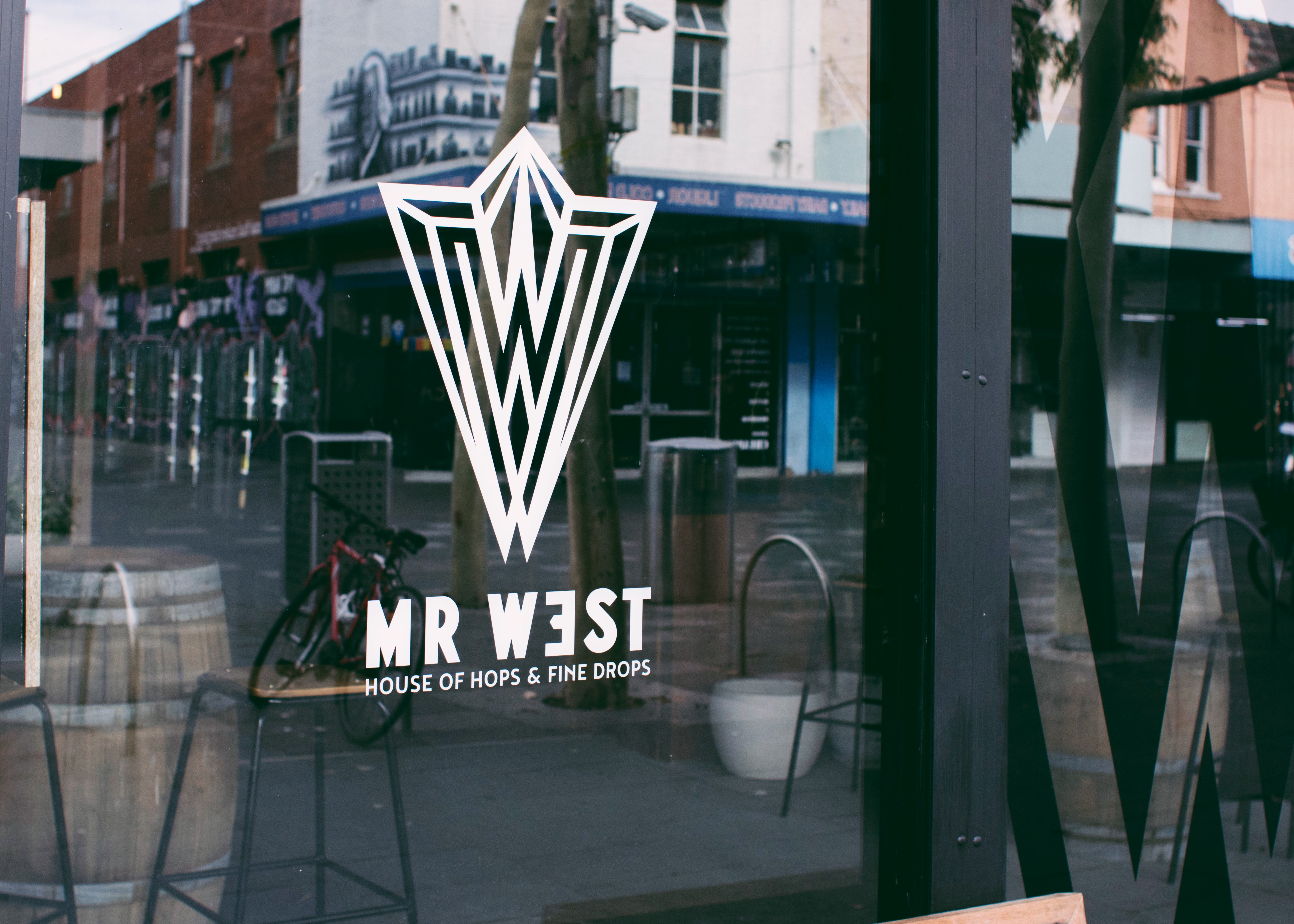 Mr West Bar & Bottle Shop