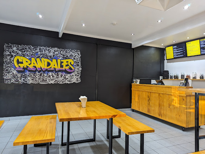 Grandalfs Burgers & Tacos