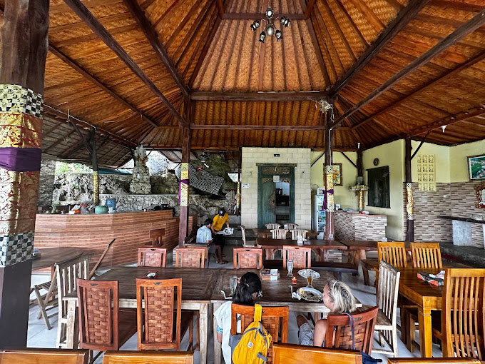 BTM PENIDA BAR AND RESTAURANT