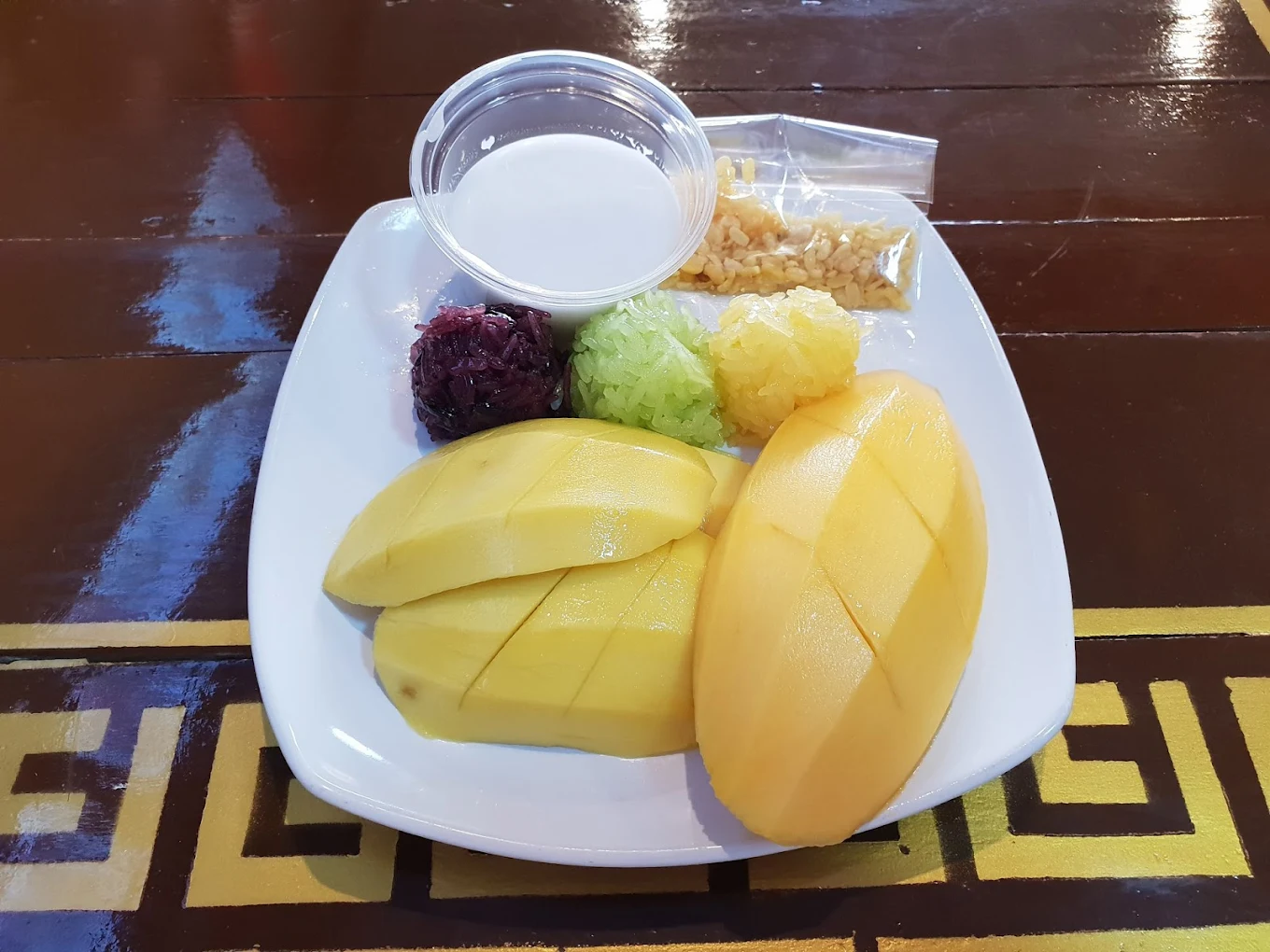 ช.ศรแก้ว ข้าวเหนียวมะม่วง mango sticky rice ข้าวเหนียวมูน 9 สี โชคชัย 4 ลาดพร้าว ข้างร้านเฮียเพ้ง