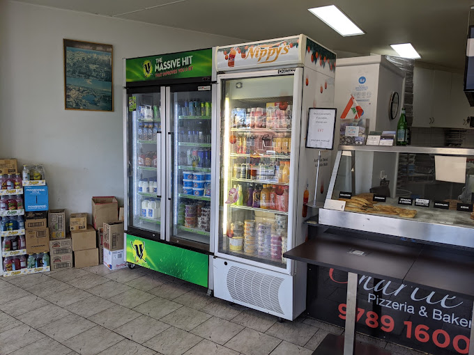 Charlie's Pizzeria & Bakery