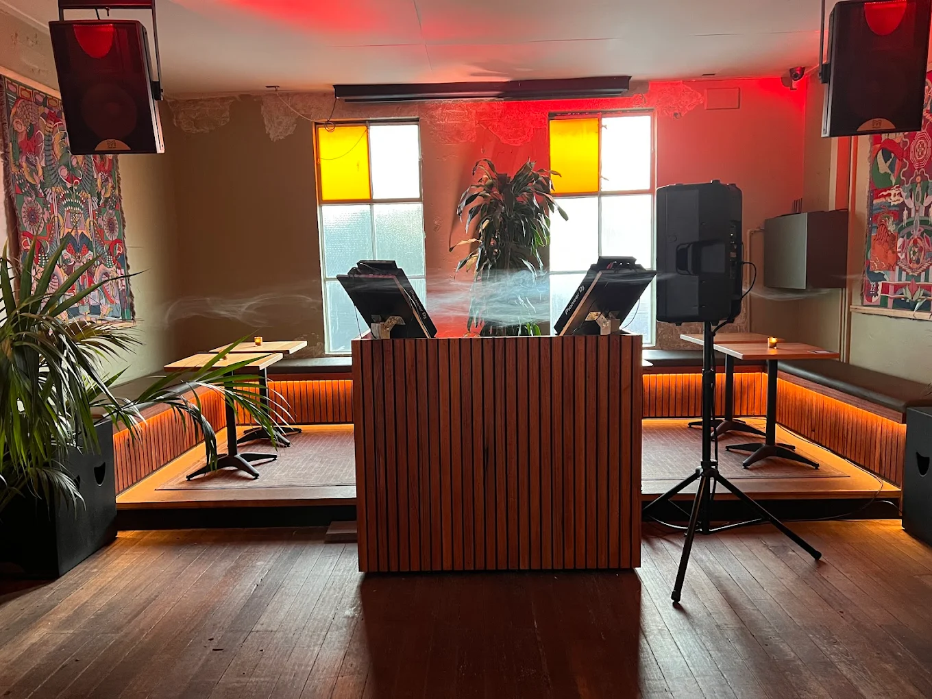Misfits Bar