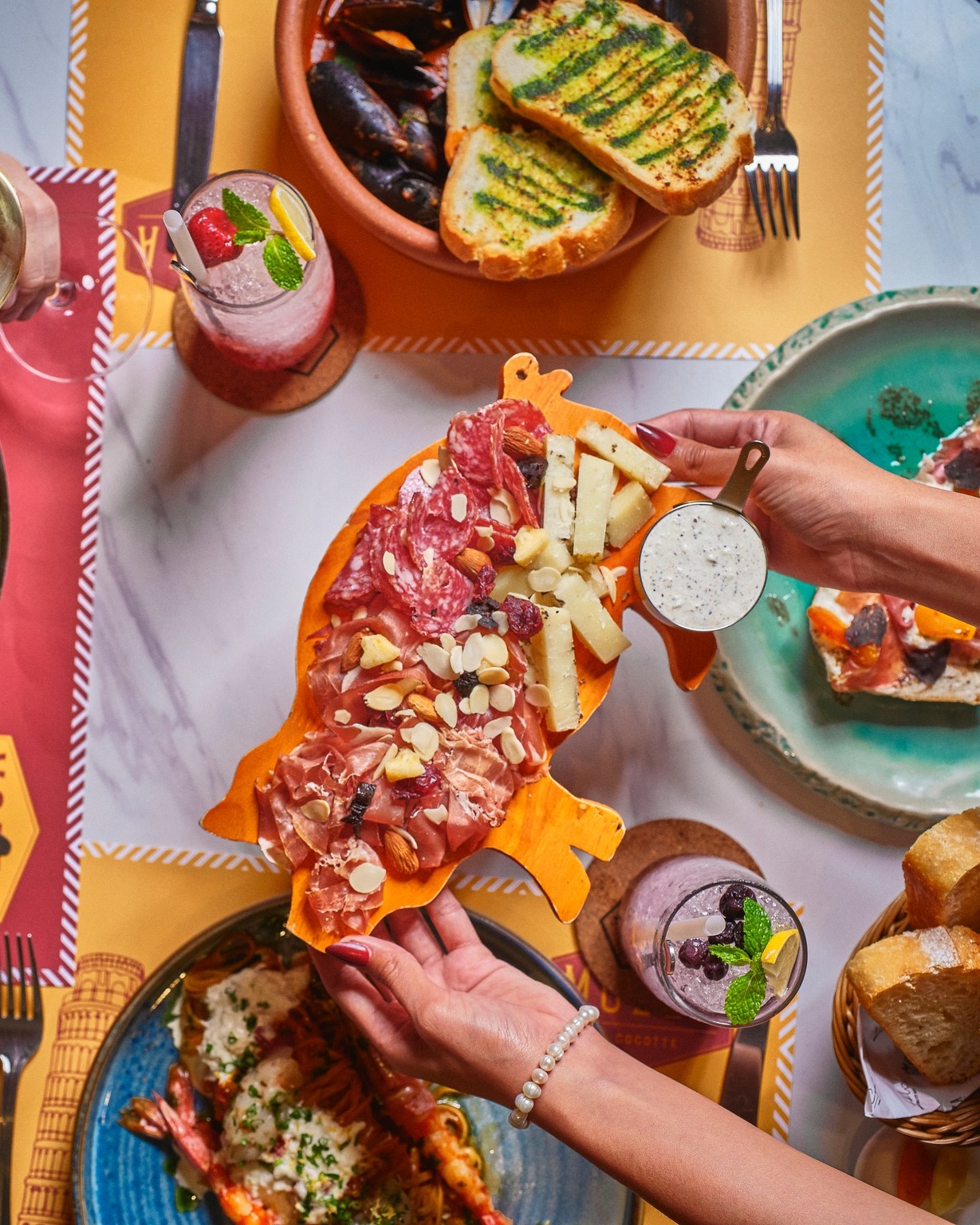 Mozza by Cocotte - EmQuartier