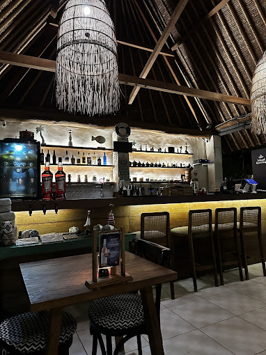 Urban Seaside restaurant & bar