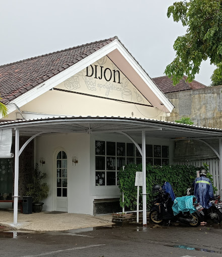 Dijon Bali - Café & Catering