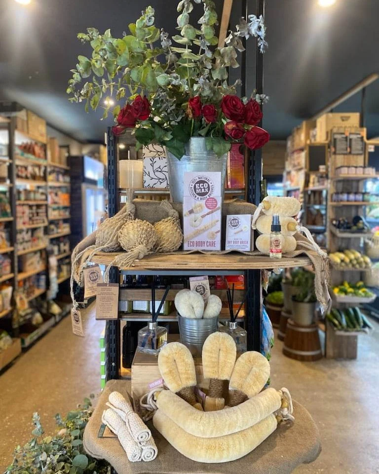 16 Beach General Store