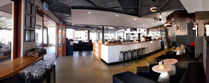Bad Apples Bar