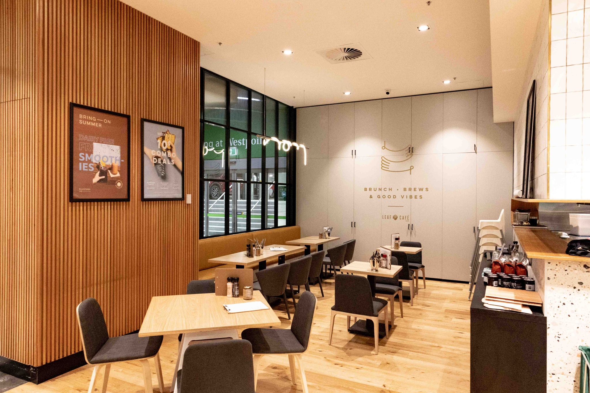 Leaf Cafe & Co.