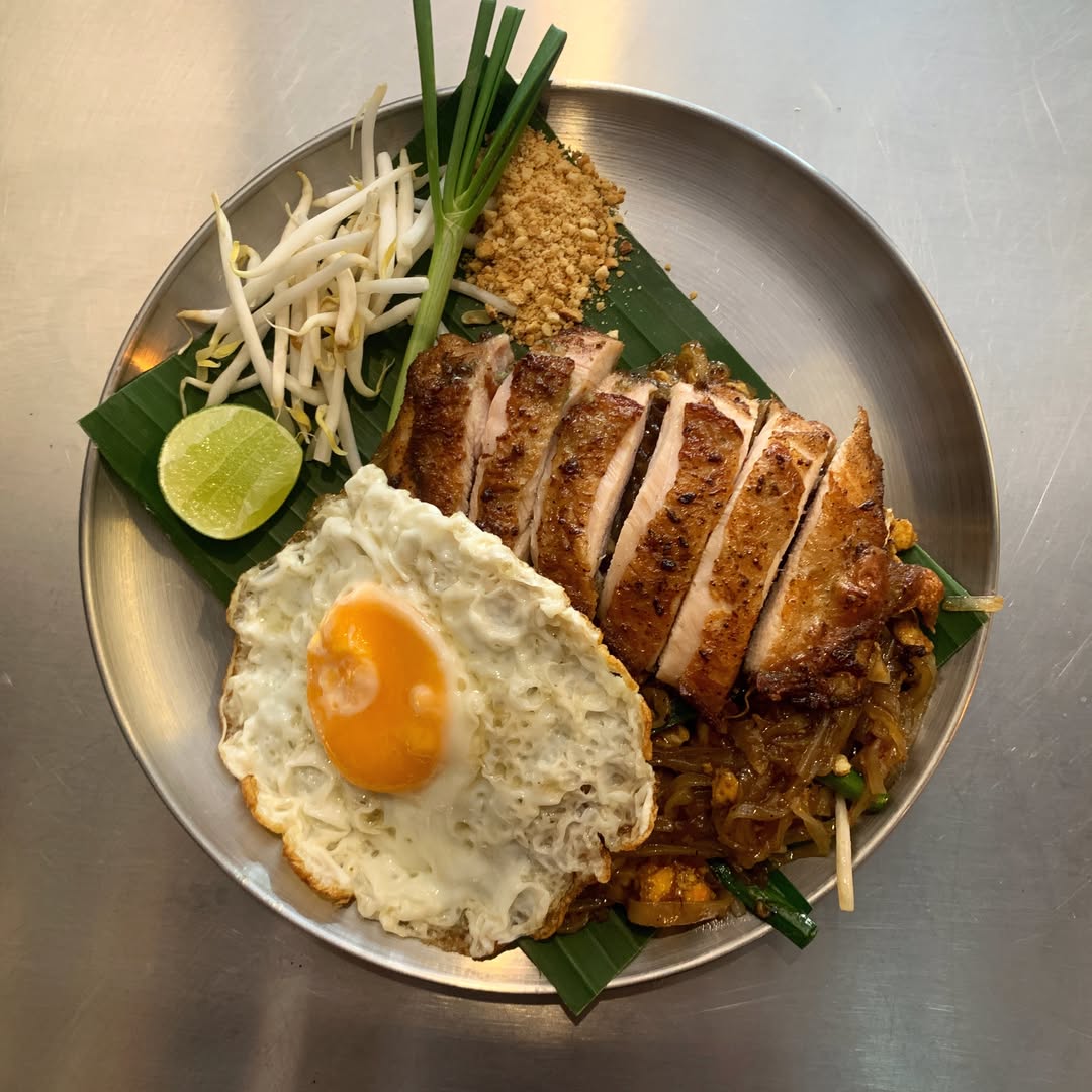 Padthai Chapaa ผัดไทยชาภา