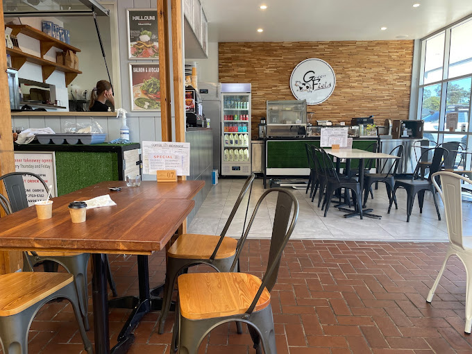 Green Field Café