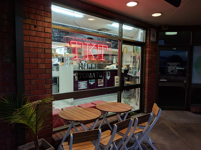 The Killer Tomato Pizzeria - Newton