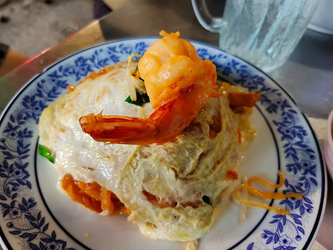 Lueng Pha Pad Thai