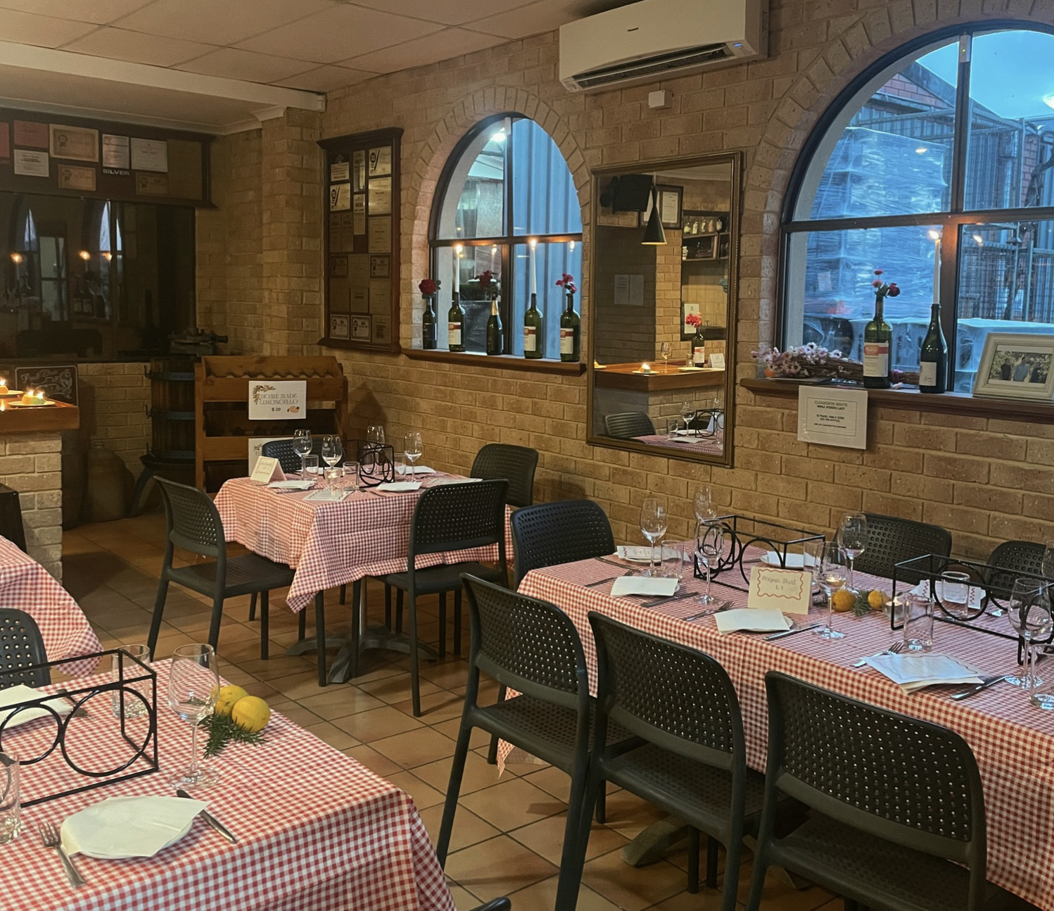Pinelli Estate Winery Restaurant
