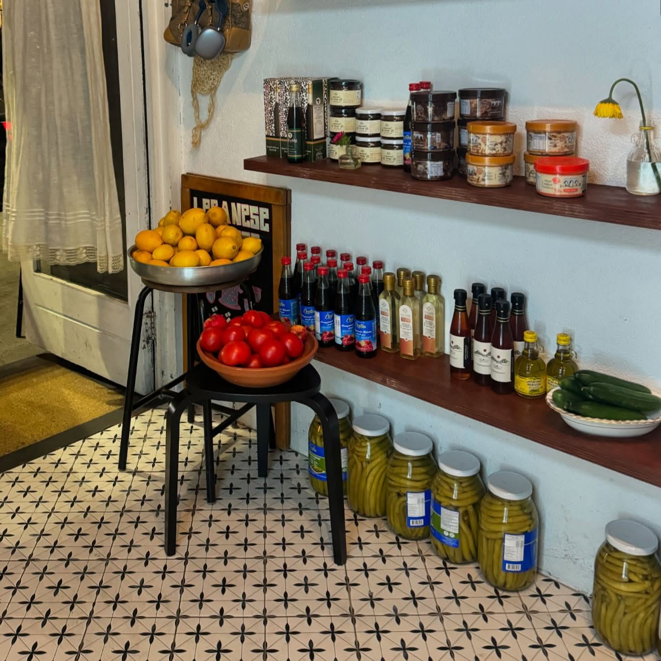 Teta's Deli