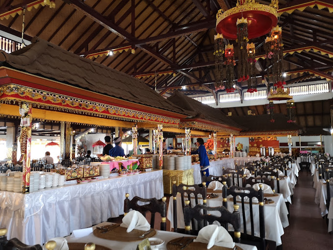 Grand Puncak Sari Restaurant