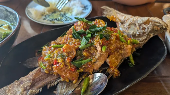 Kub Kao Kub Pla
