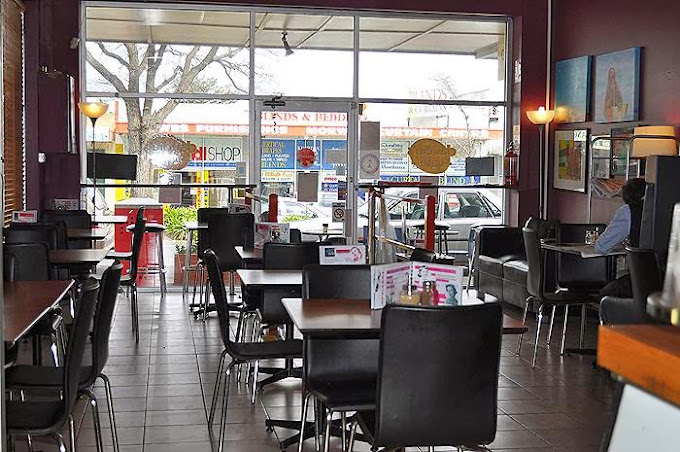 Claudia's Cafe