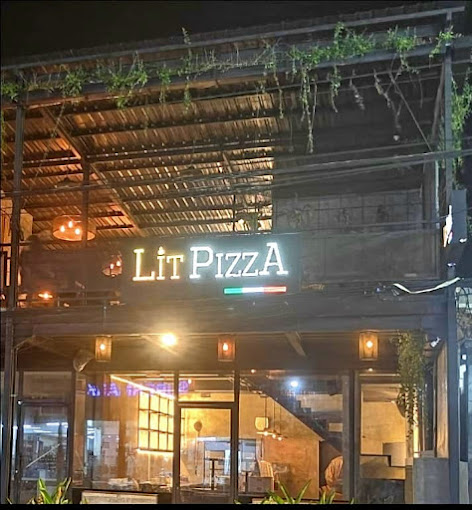 Lit Pizza