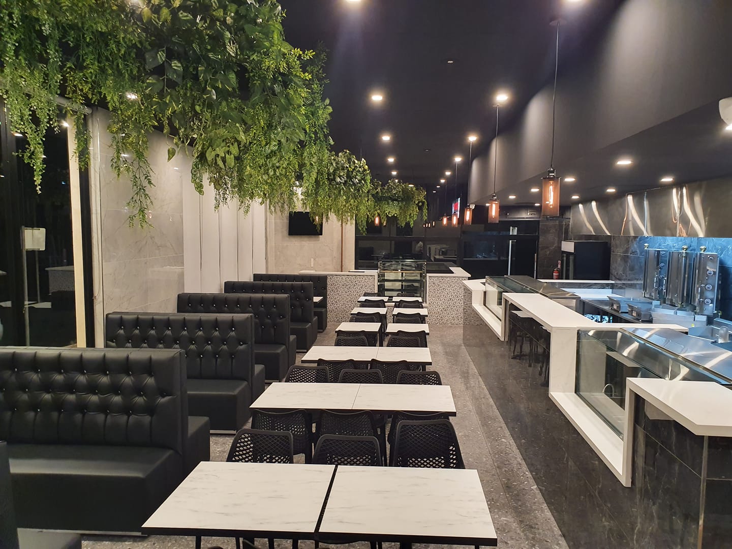 Arabian Lebanese Restaurant/pizzeria