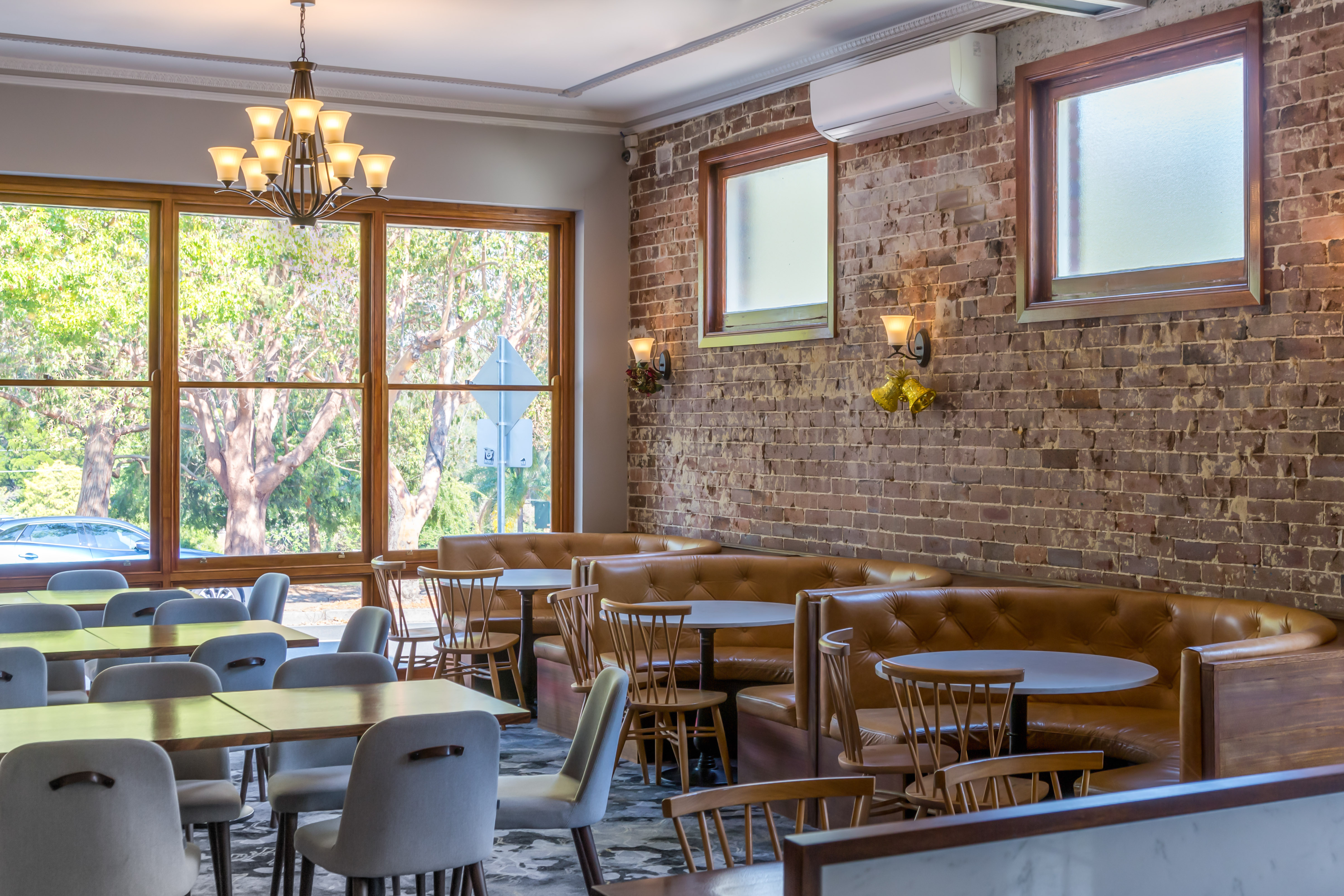 Oatley Hotel