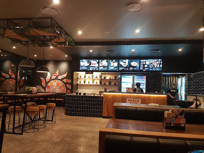 Oporto Penrith Drive Thru