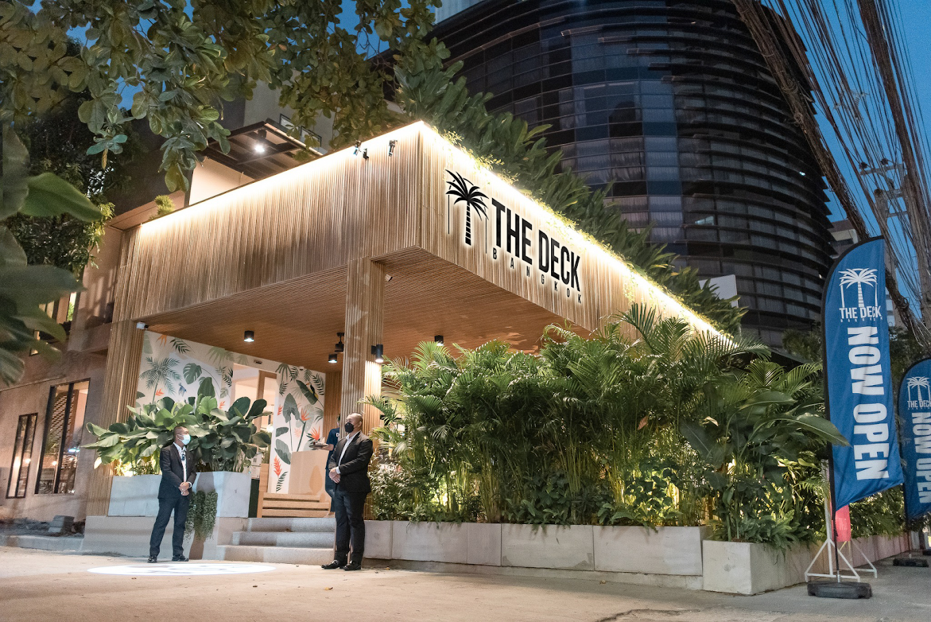 The Deck Bangkok (thedeckbkk)