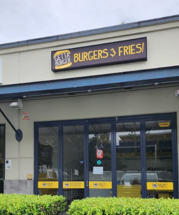 OzSrio Pizza Kebab & Cafe - Springfield Lakes