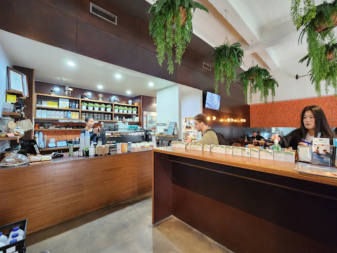 Le Monde Cafe