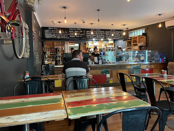 Cafe And Cucina